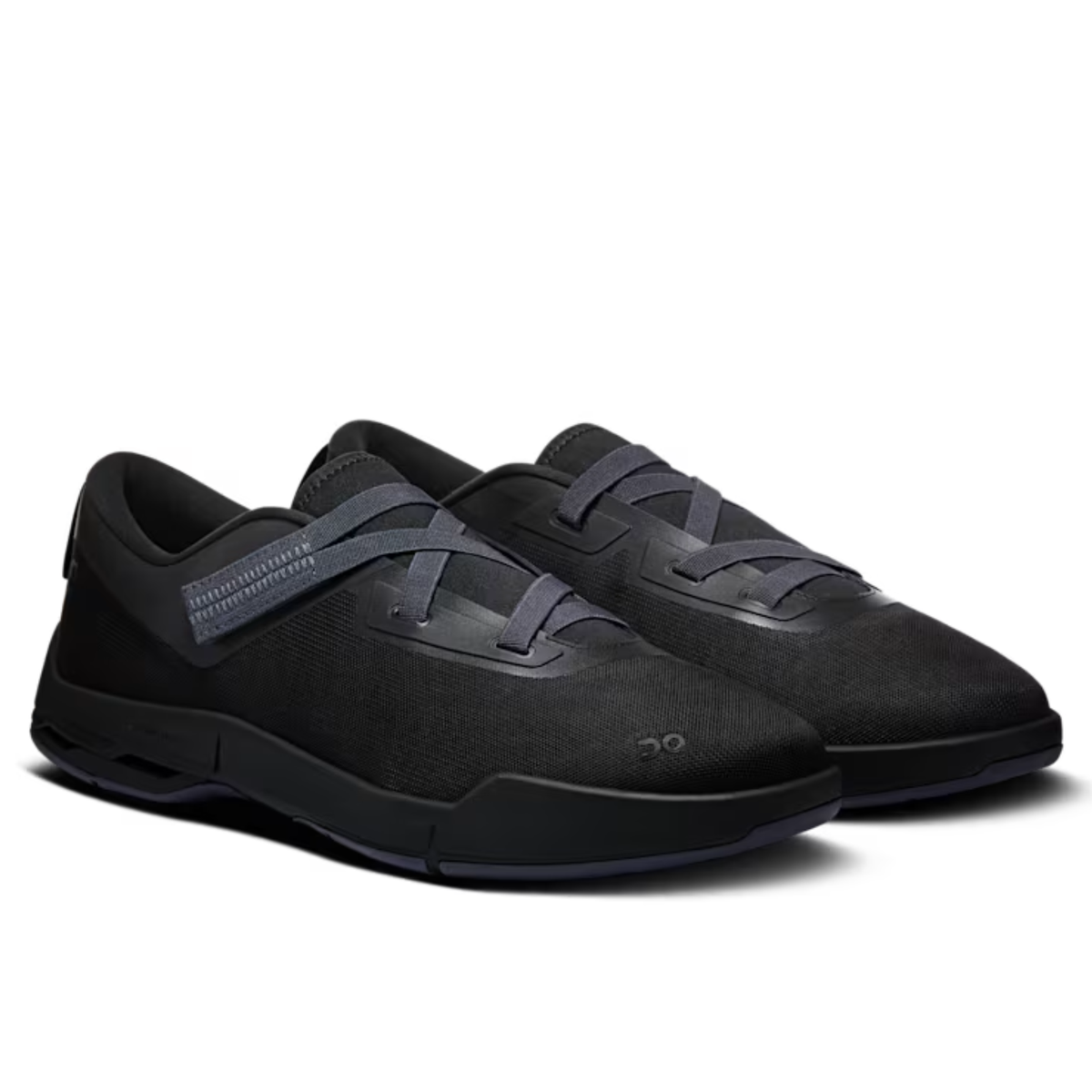 On Running Cloudnova Moon Black/Black