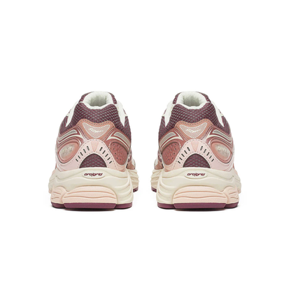 Saucony ProGrid Omni 9 Ivory Peony