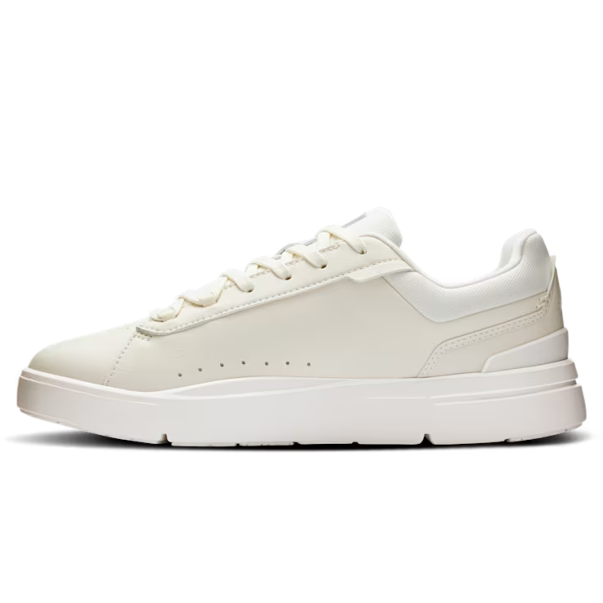 On The Roger Advantage Ivory/Ivory