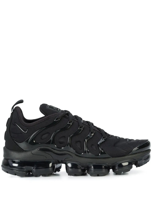 Air Vapormax plus triple black