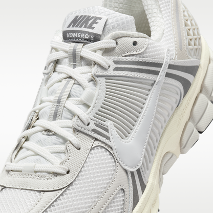 Nike Zoom Vomero 5 SE