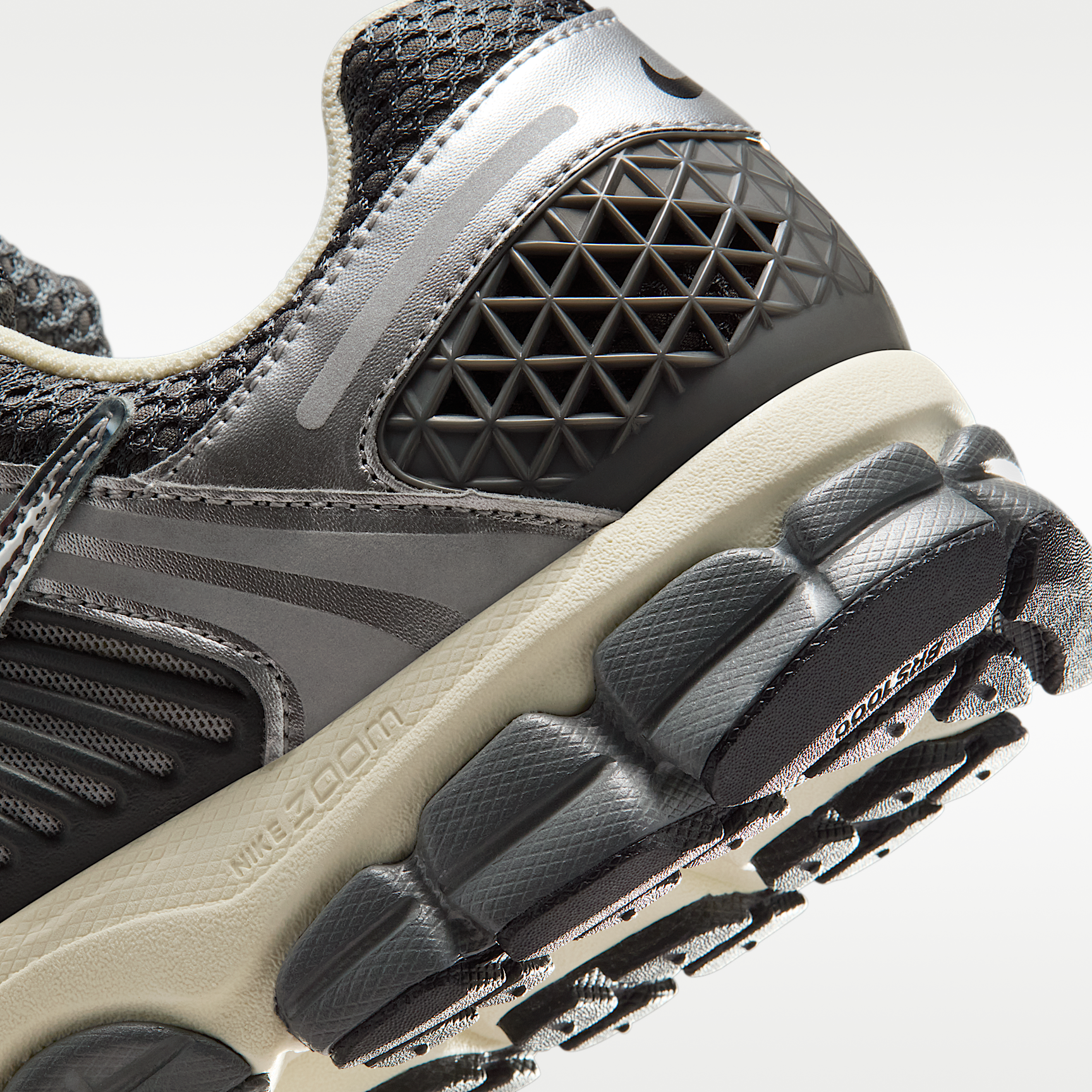 Nike Zoom Vomero 5