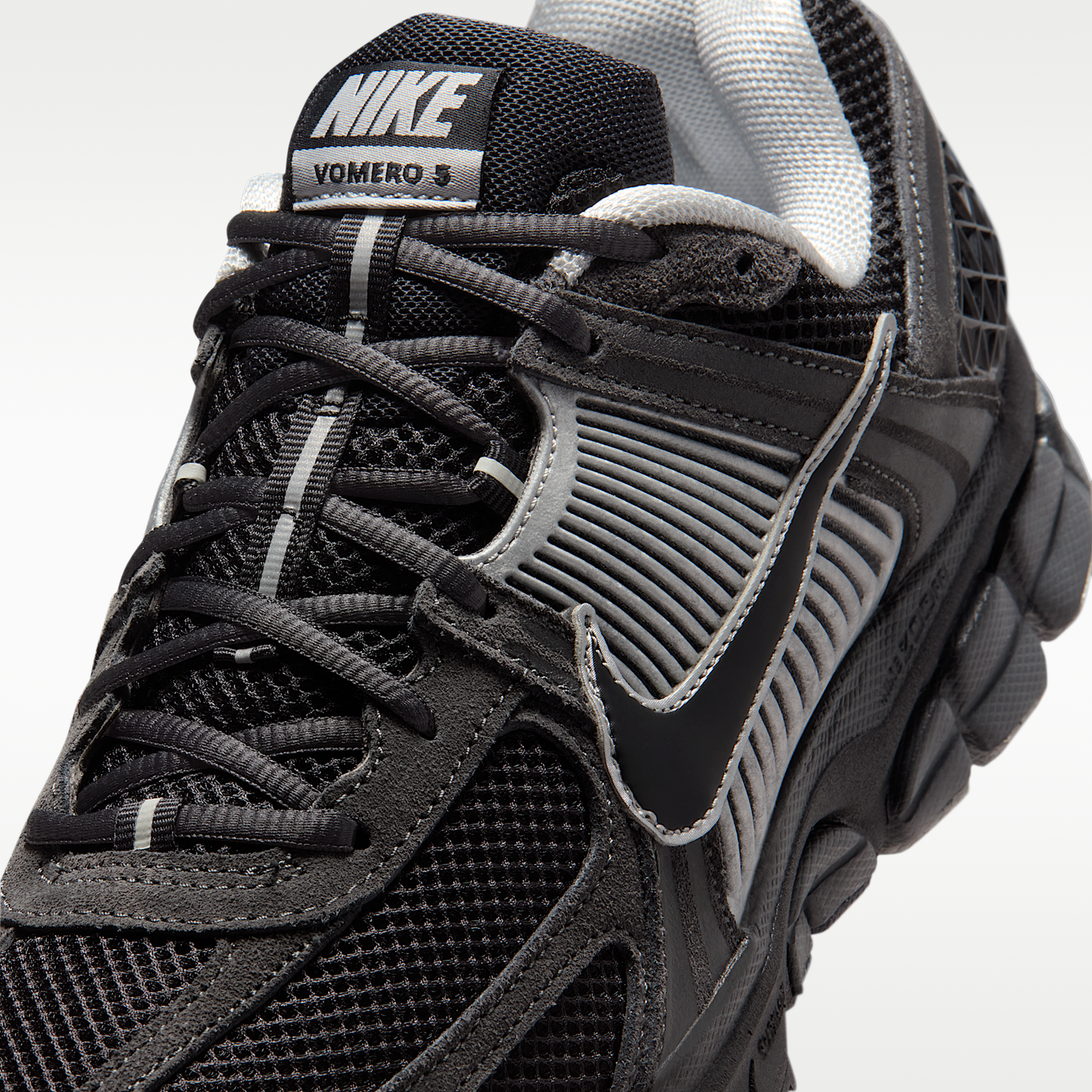 Nike Zoom Vomero 5