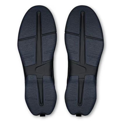 On Running Cloudnova Moon Black/Black