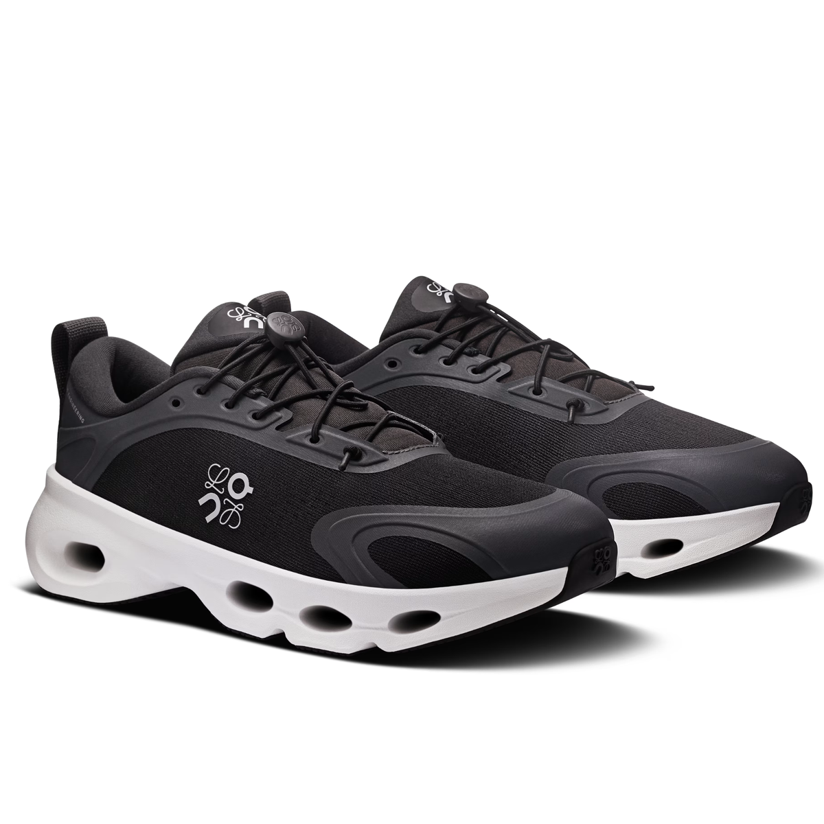 On Running Cloudsolo Black/Black/Black