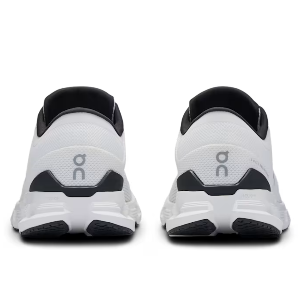 On Running Cloud X 4 Ivory/Black