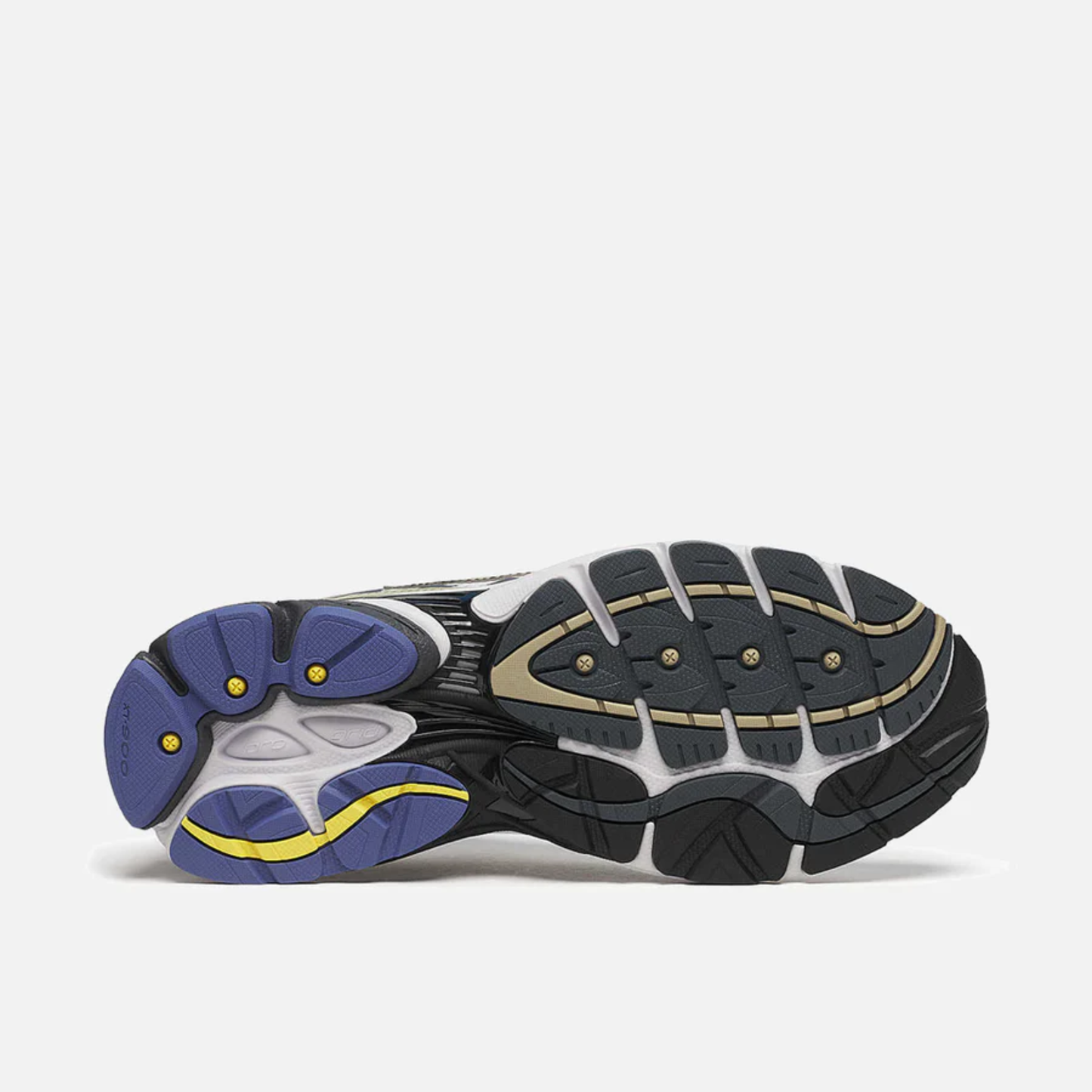 Saucony ProGrid Omni 9 Metallic White Gold