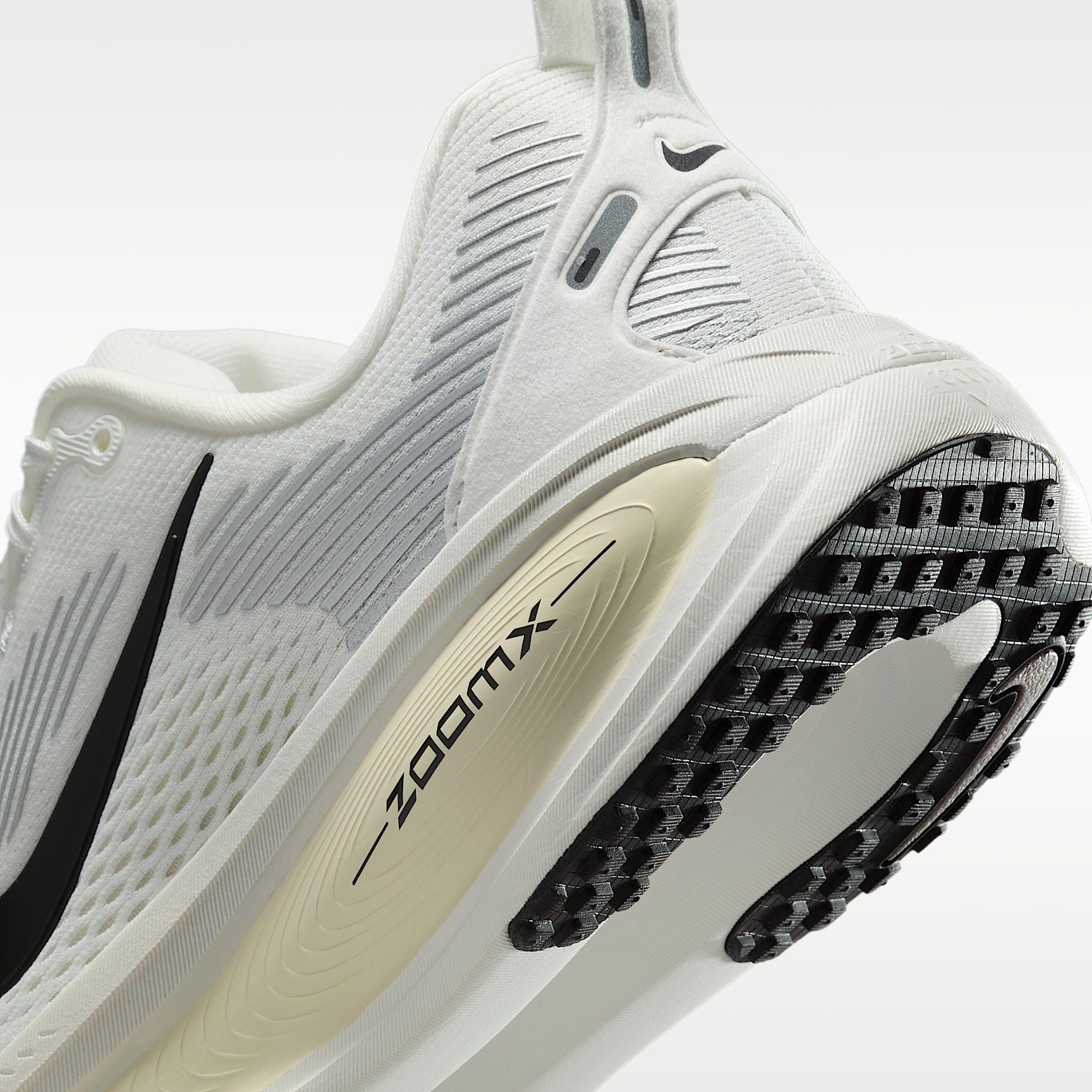 Nike Vomero 18